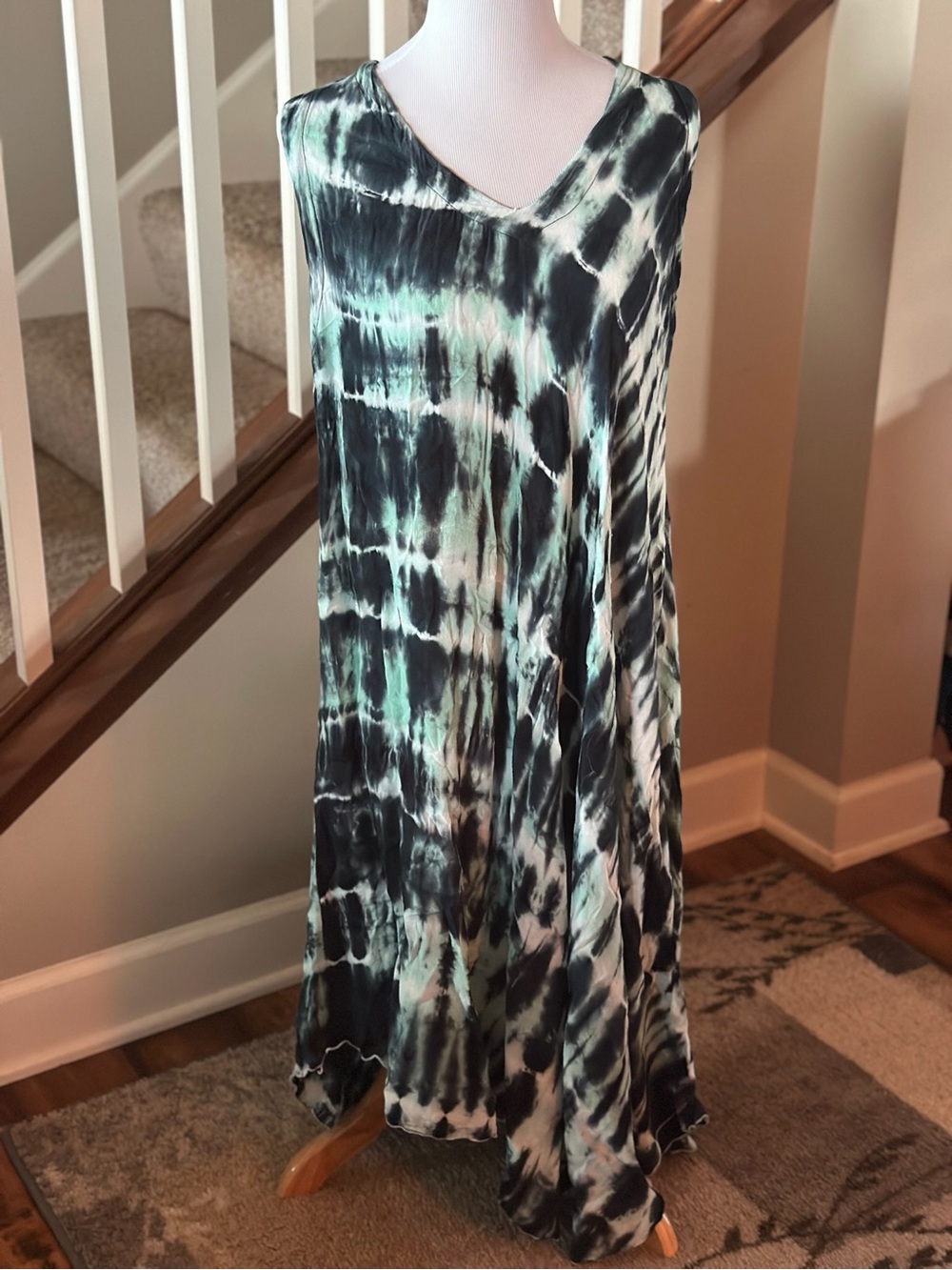 Tie-Dye V-Neck Maxi Dress in Teal and Black - G1001